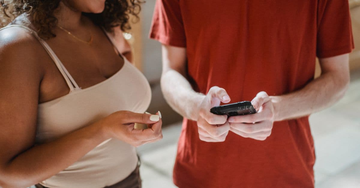 10 apps for couples to use in 2025