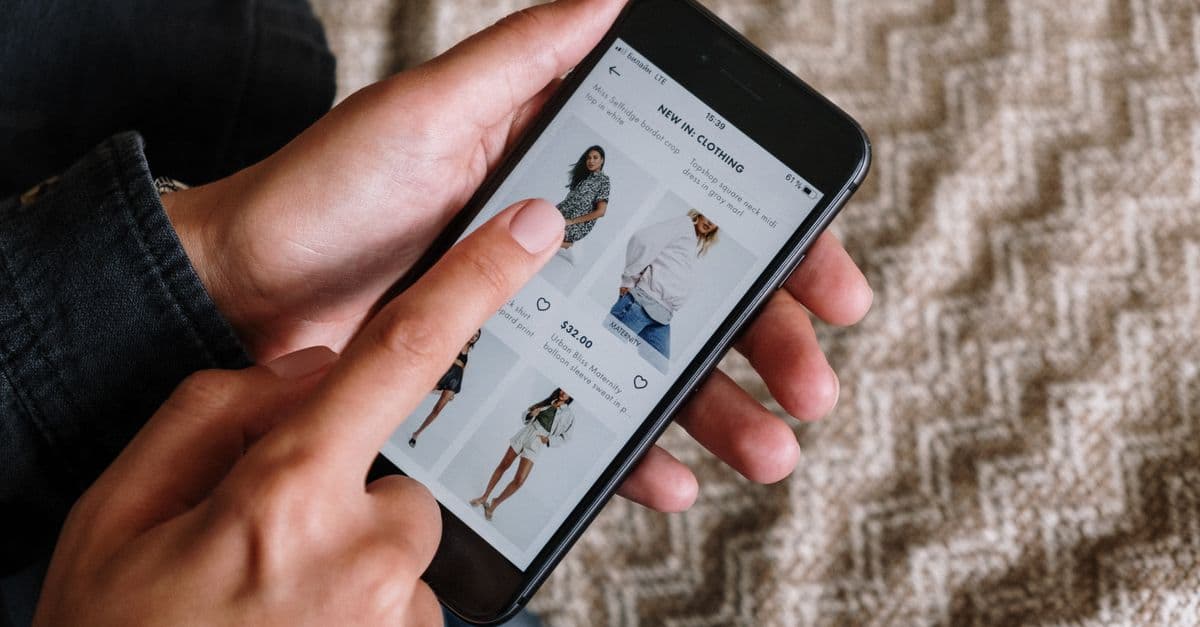 PWAs vs Native Mobile Apps : What to choose in 2024?