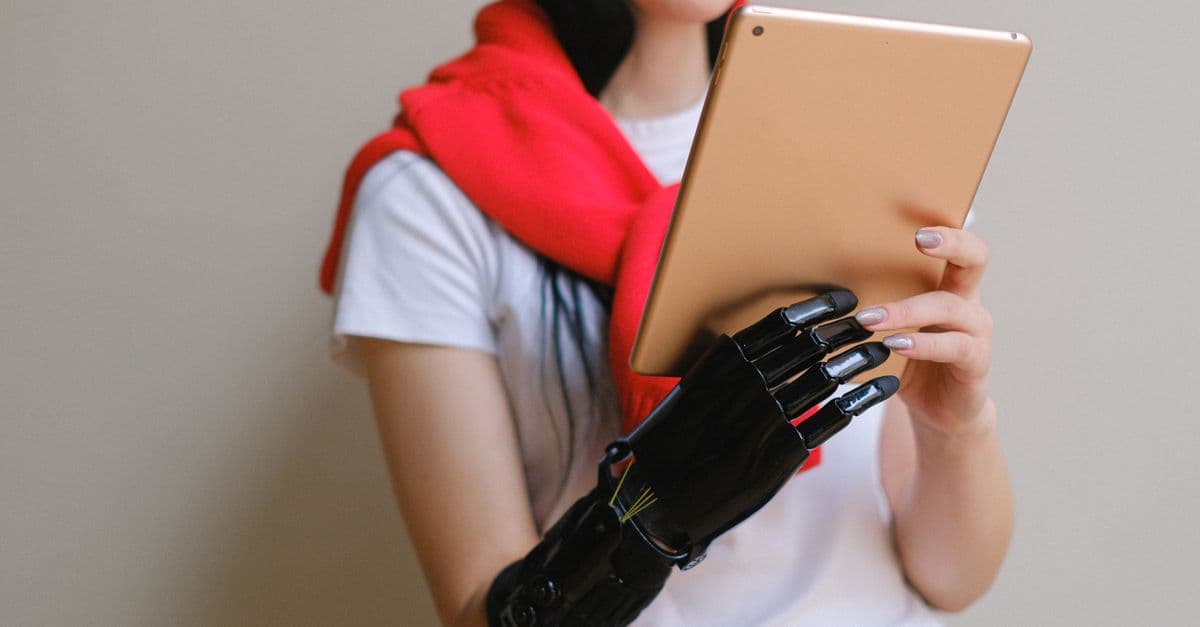 AI in Healthcare: 15 Real Use Cases, Benefits, and What to Know (2026)