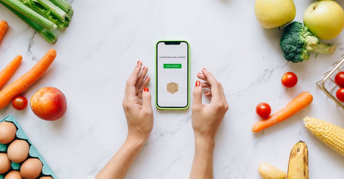 7 Features Important for Developing a Diet and Nutrition Mobile App