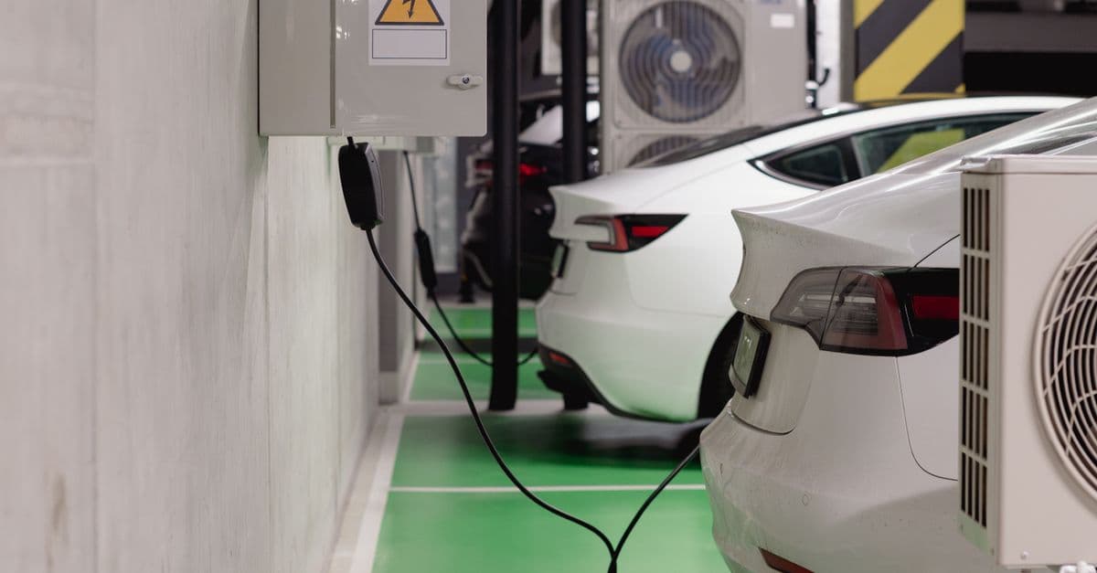 Finding EV Charging Stations Made Easy with Charging Station Locator Apps