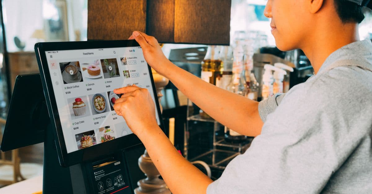 Reinventing Retail: Enhancing Customer Engagement through Custom App Solutions