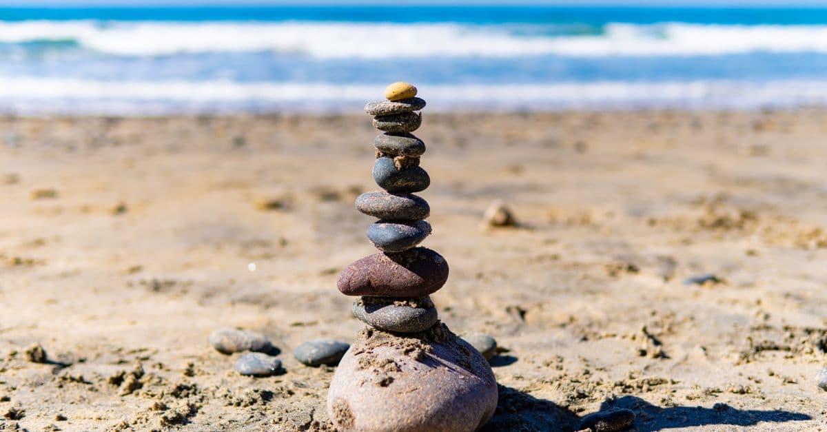 The Art of Balancing Organic Search and Paid Search: A Strategic Approach