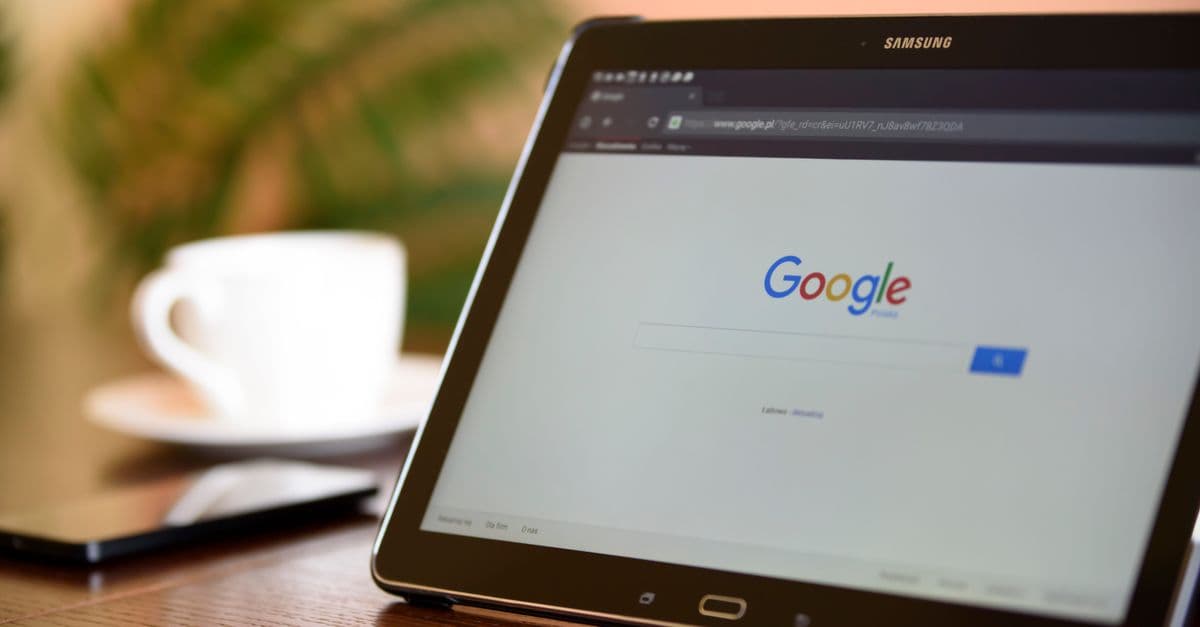 Zero-Click Searches: Navigating SEO in the Age of Snippets and Knowledge Graphs